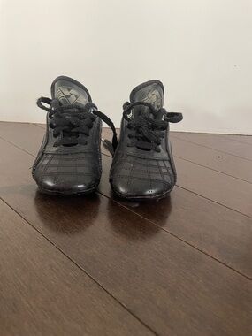 Kids Black Lace-Up Athletic Cleats